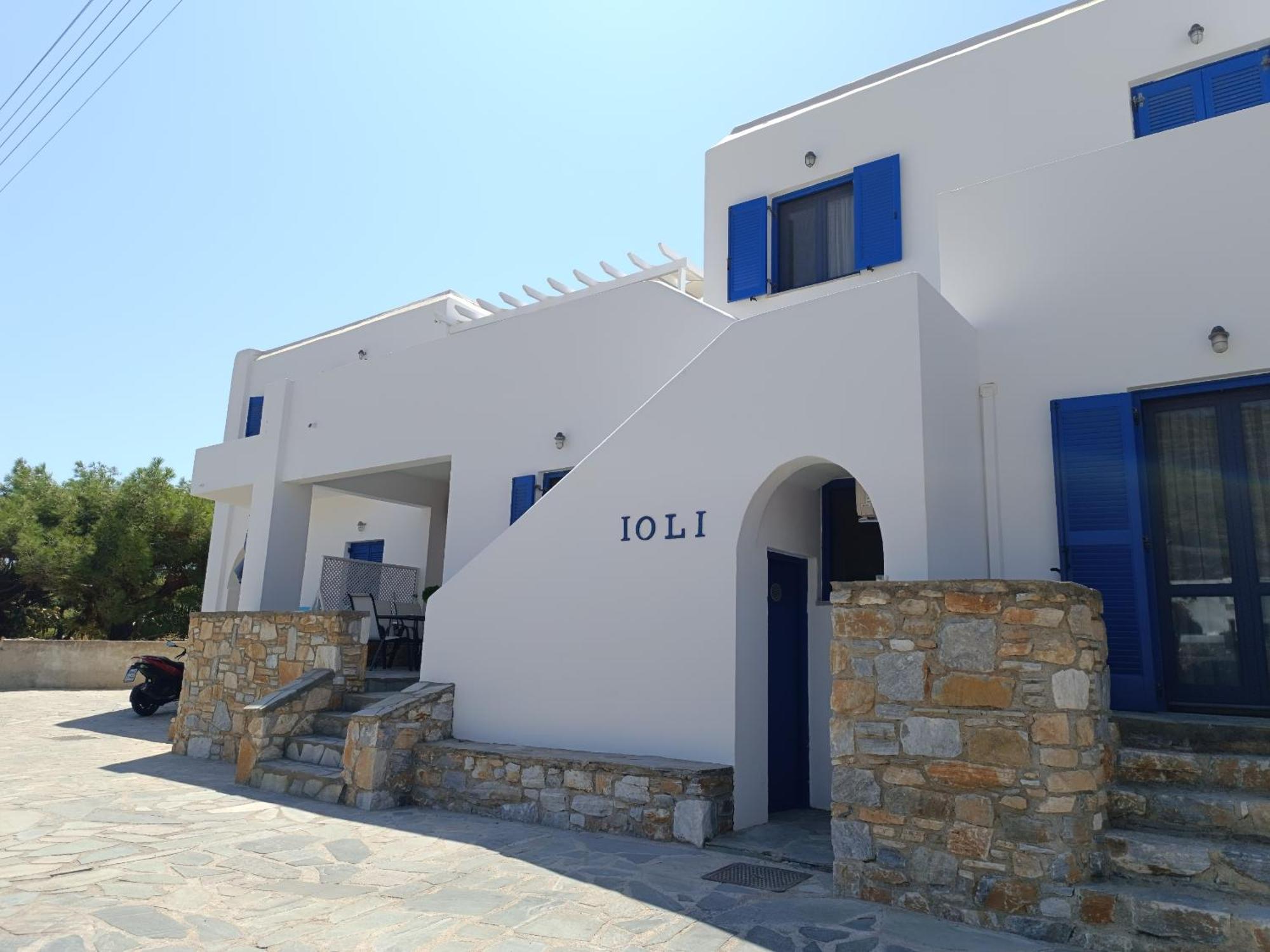 Ioli Apartments Alopronia Екстер'єр фото