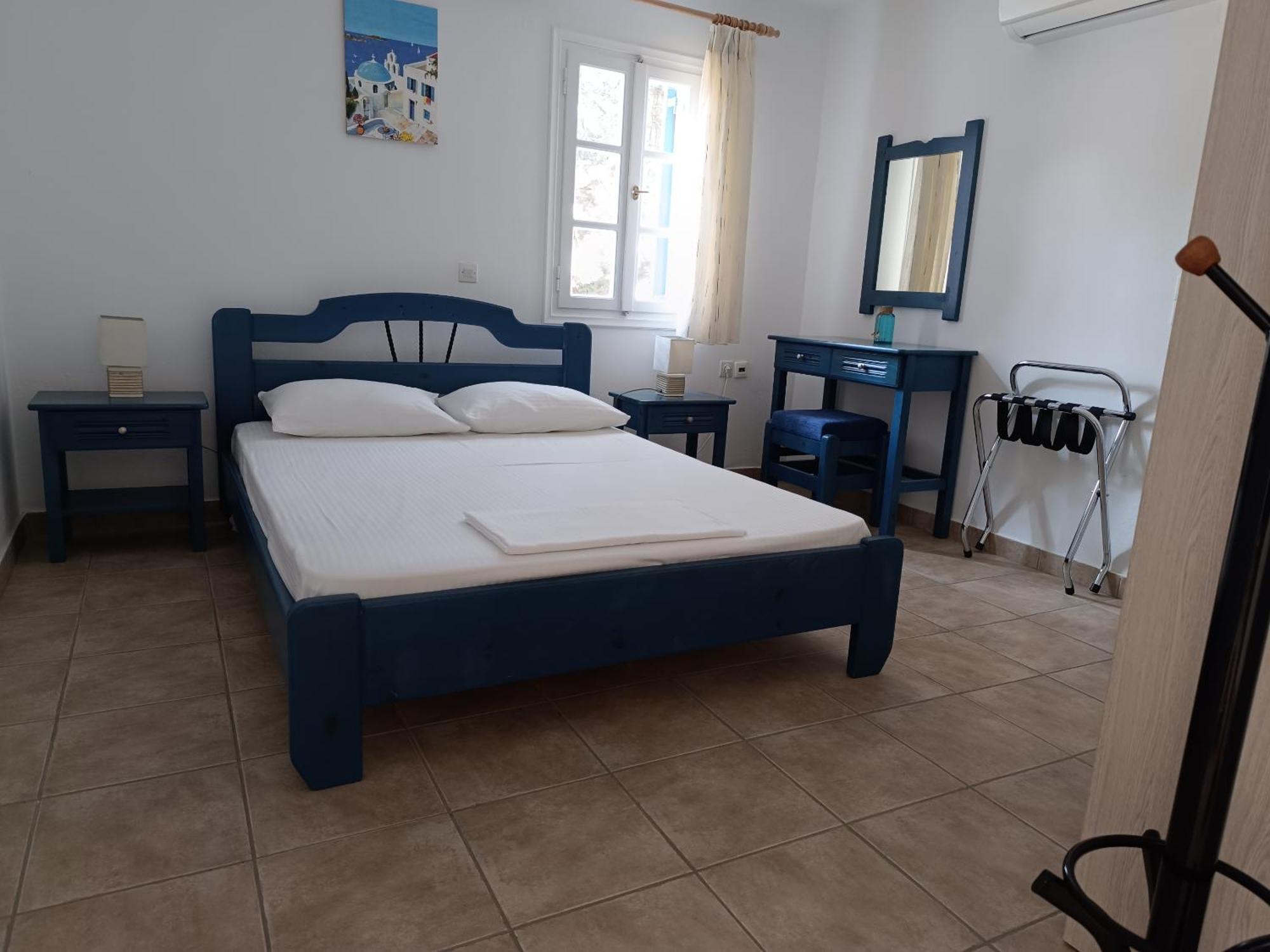 Ioli Apartments Alopronia Екстер'єр фото