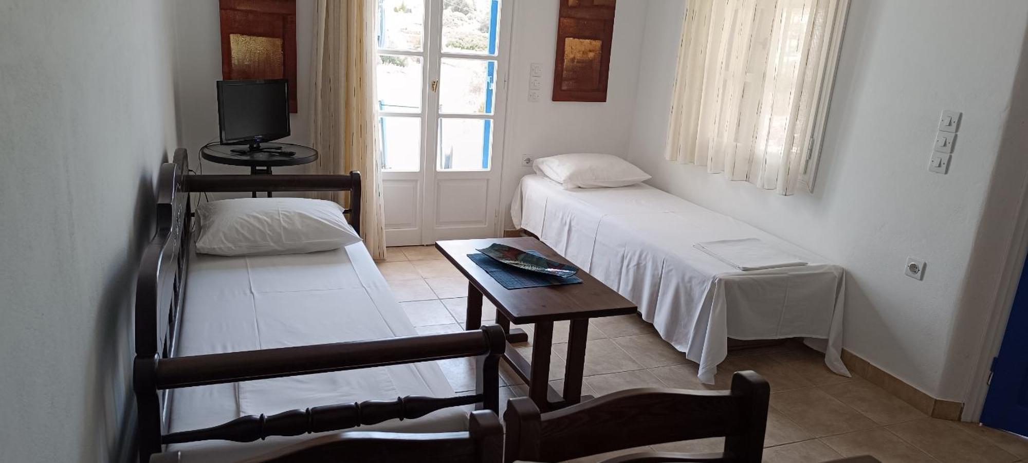 Ioli Apartments Alopronia Екстер'єр фото