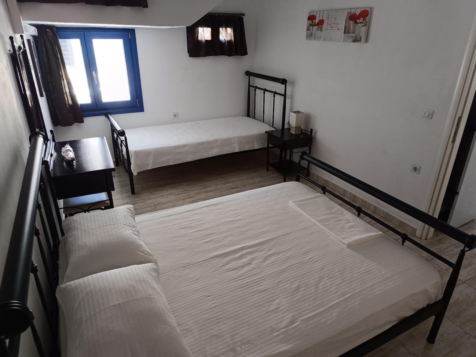 Ioli Apartments Alopronia Екстер'єр фото