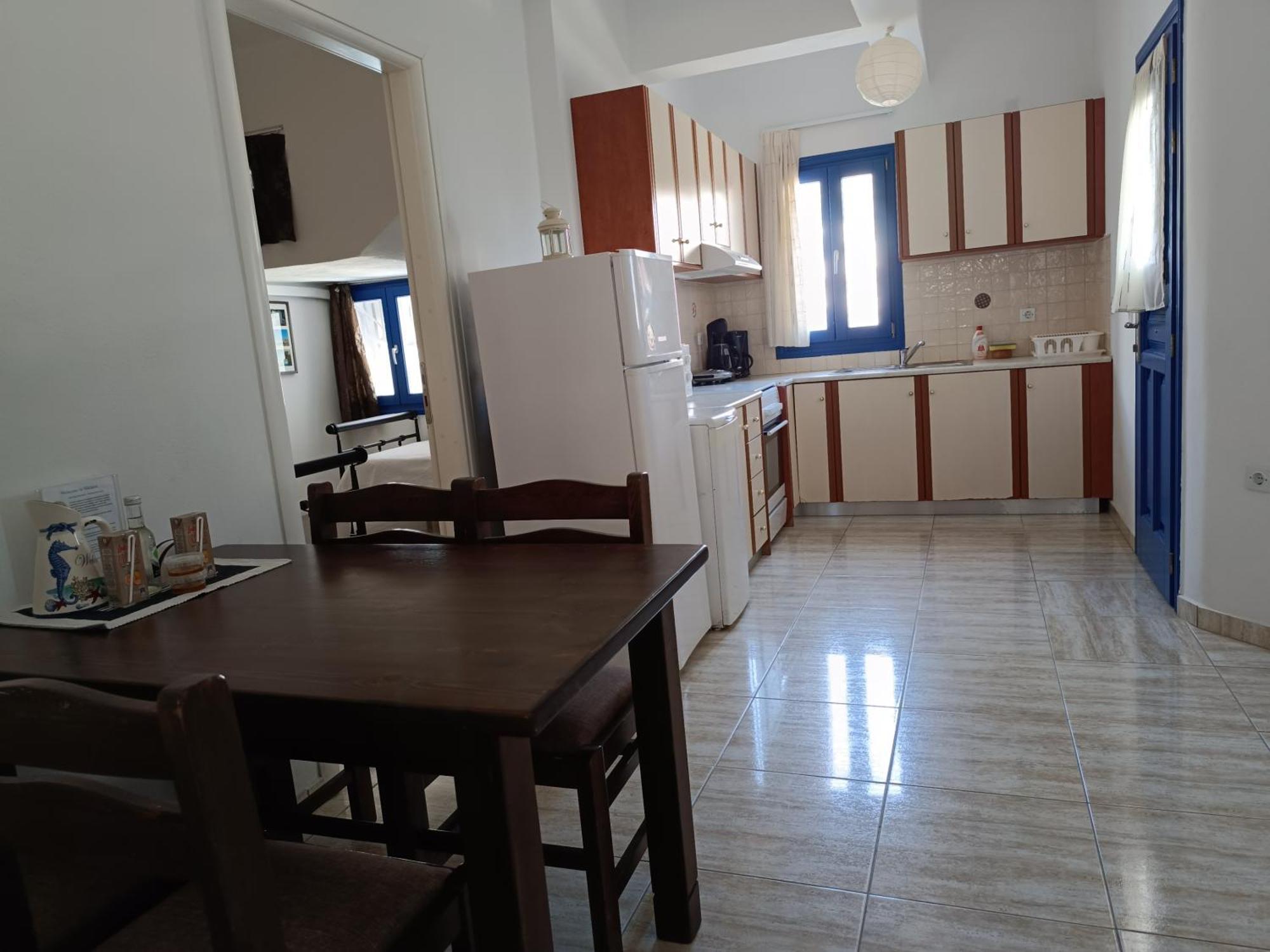 Ioli Apartments Alopronia Екстер'єр фото