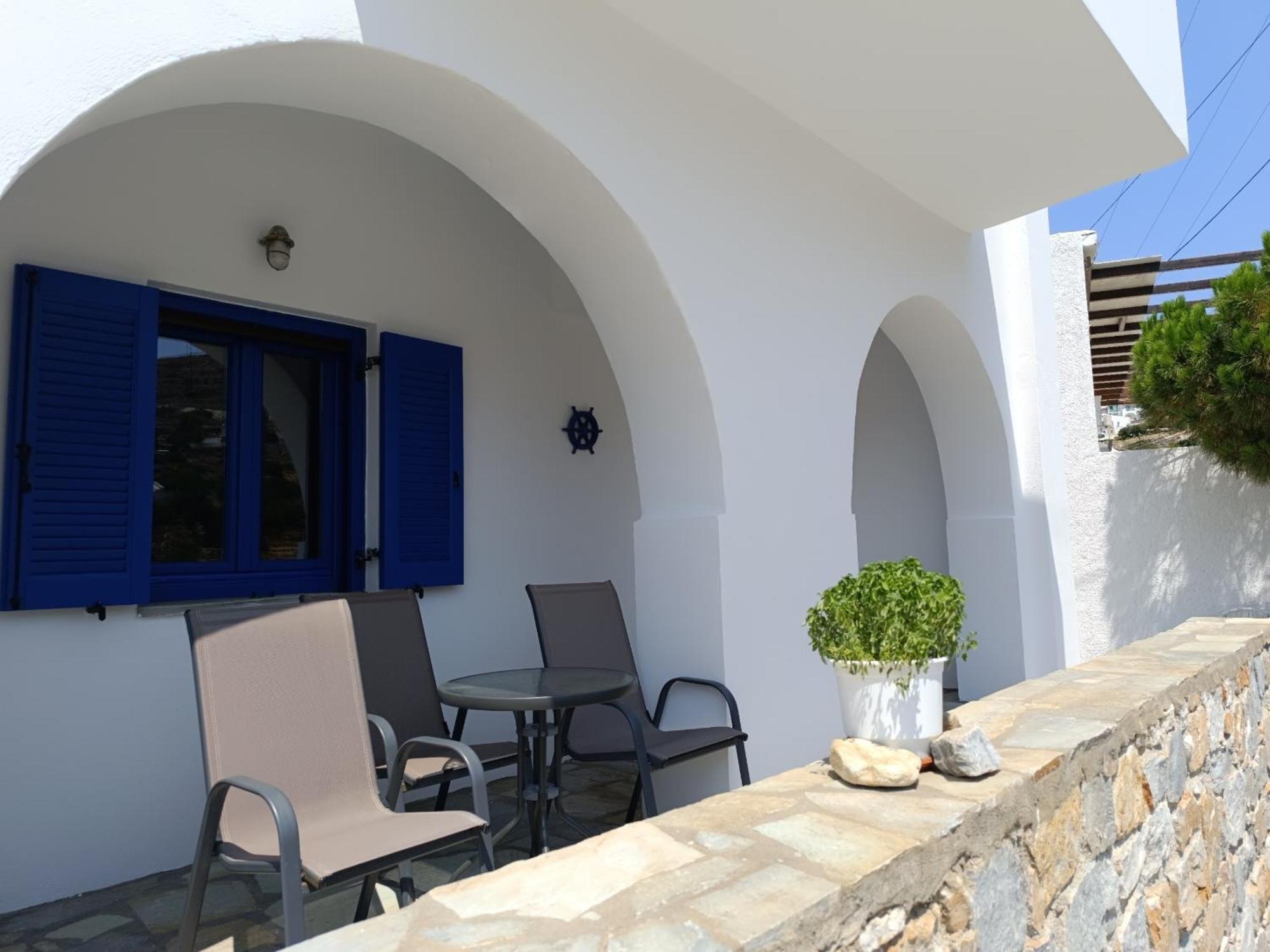 Ioli Apartments Alopronia Екстер'єр фото