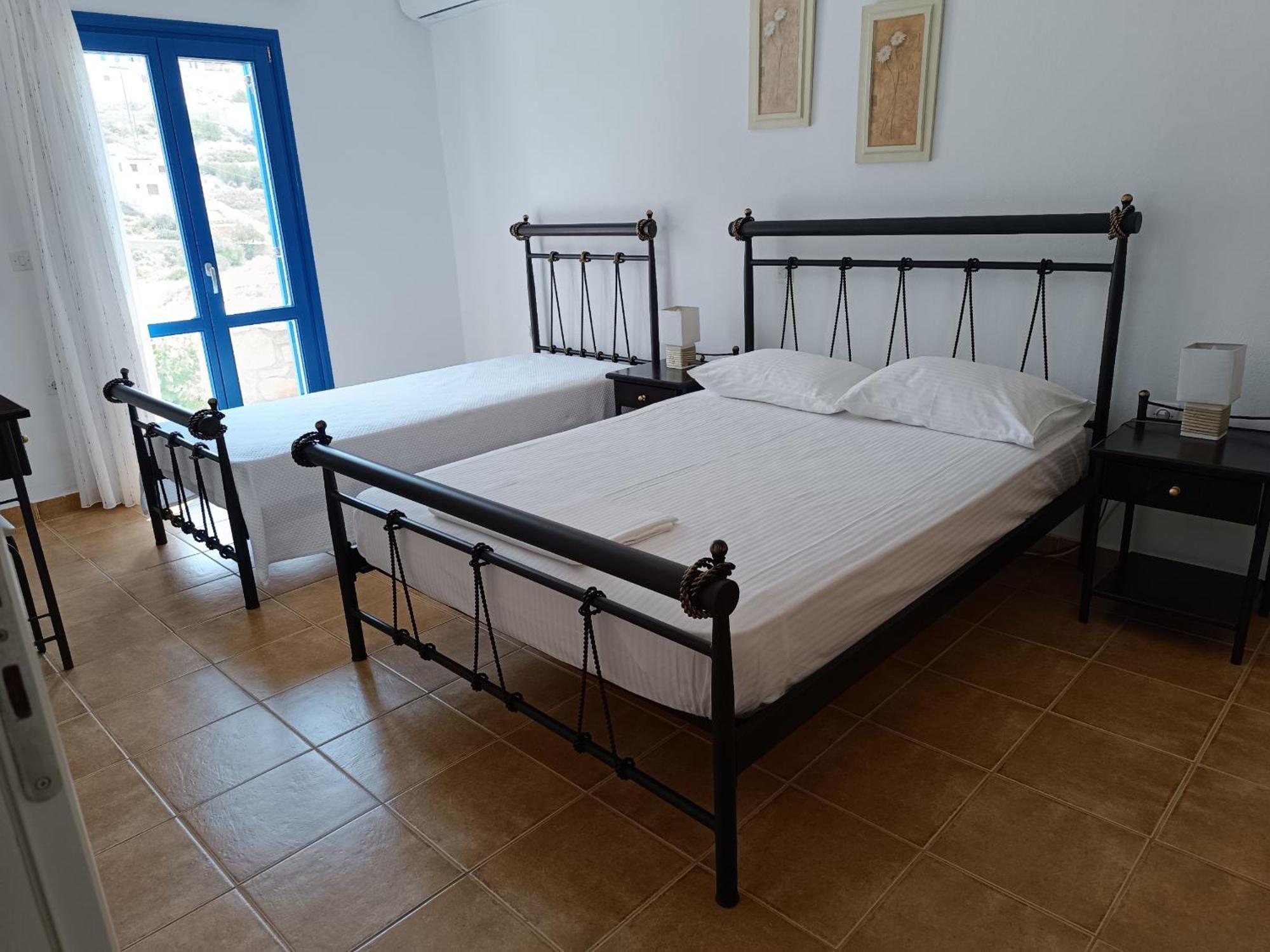 Ioli Apartments Alopronia Екстер'єр фото